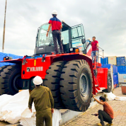 HOÀN TẤT LẮP DỰNG, BÀN GIAO 01 XE NÂNG CONTAINER KALMAR TẠI HẢI PHÒNG